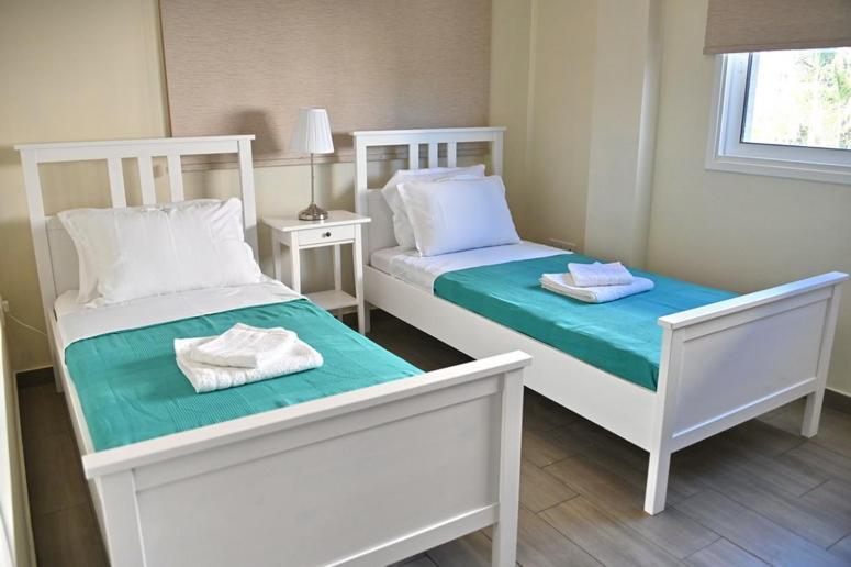 Edessis Beach House Limassol Ngoại thất bức ảnh